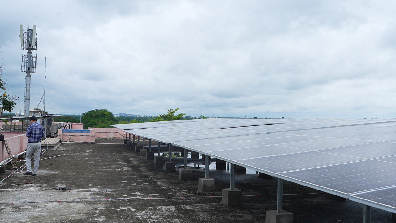 solar power maintainance